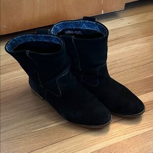 Toms Black Suede Boots